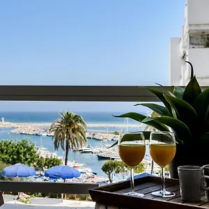 Marina With Sea Views, Pool And Parking Apartment